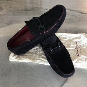 2 Color Men Red/Black Salvatore Ferragamo Parigi Driving Shoes: excellent shape: